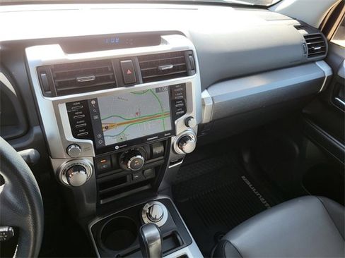 Used 2021 Toyota 4Runner SR5 Premium image 21