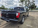 Used 2018 Nissan Titan SV w/ SV Convenience Package image 3