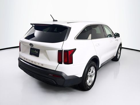 Used 2021 Kia Sorento LX FWD image 9
