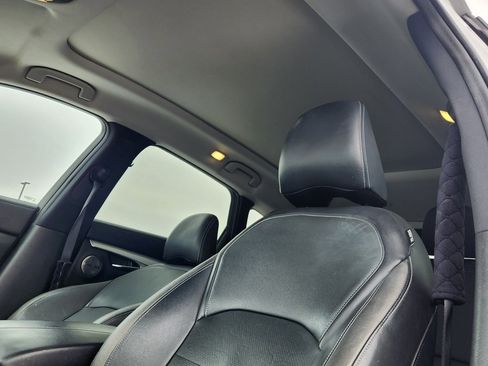 Used 2019 INFINITI QX50 Essential w/ Premium Heat Package image 17