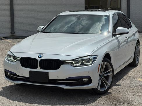 Used 2017 BMW 330i Sedan RWD image 2