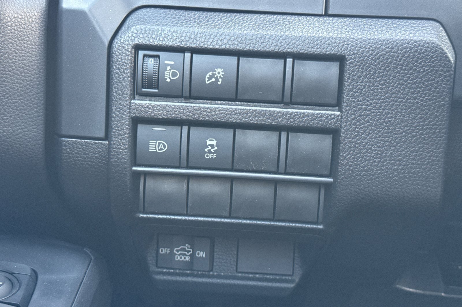 New 2026 Toyota Tacoma SR AWD/4WD image 30