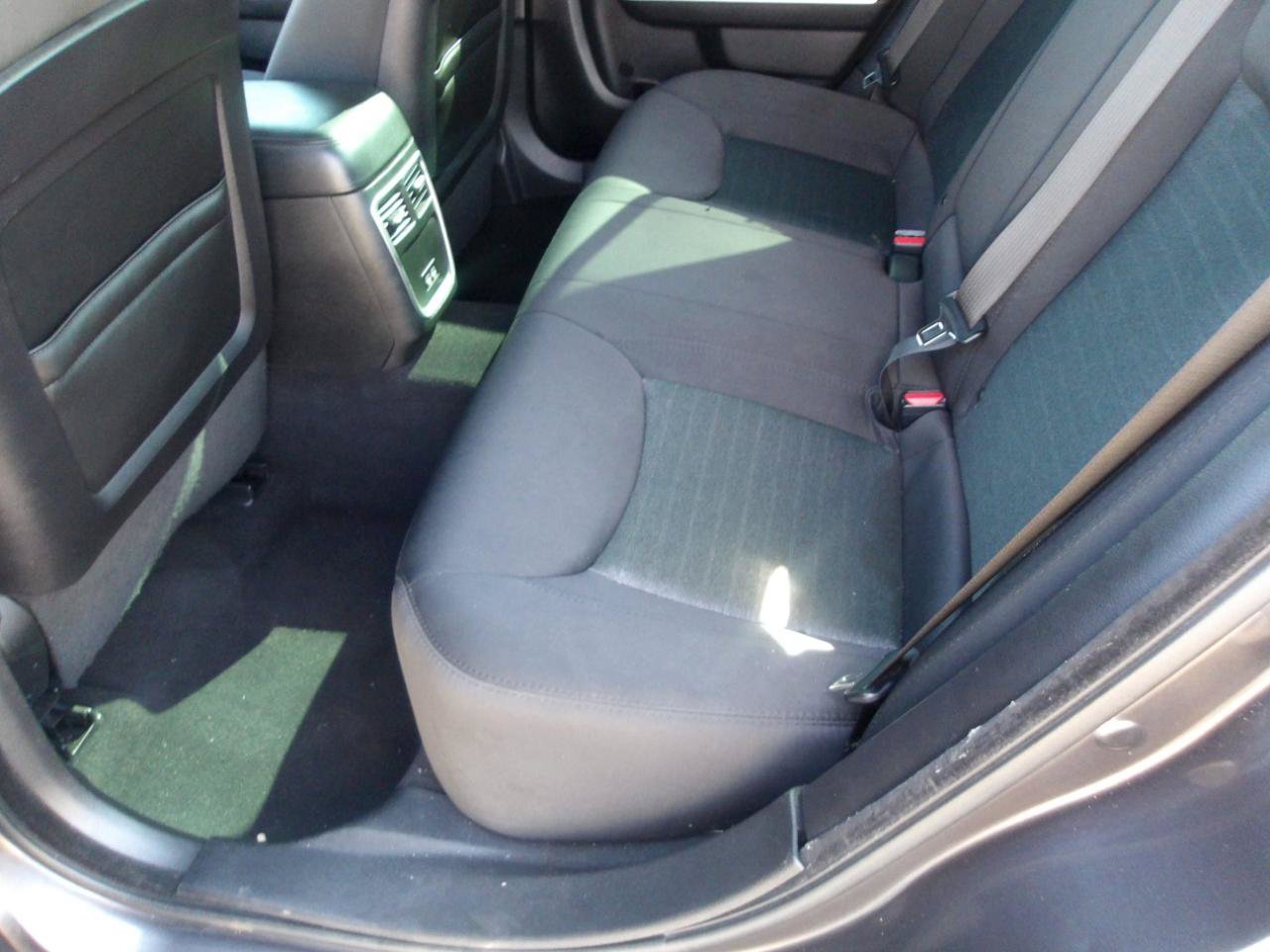 Used 2019 Chrysler 300 Touring w/ Sport Appearance Package RWD image 17