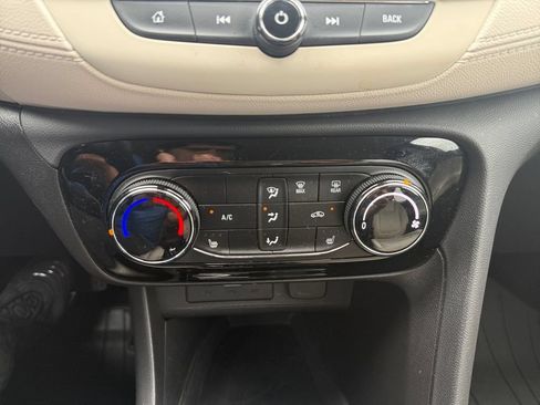Used 2023 Buick Encore GX Preferred w/ Cold Weather Comfort Package FWD image 21