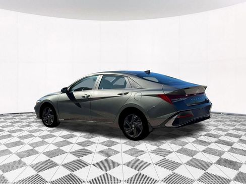 New 2026 Hyundai Elantra SEL Sport Premium FWD image 6