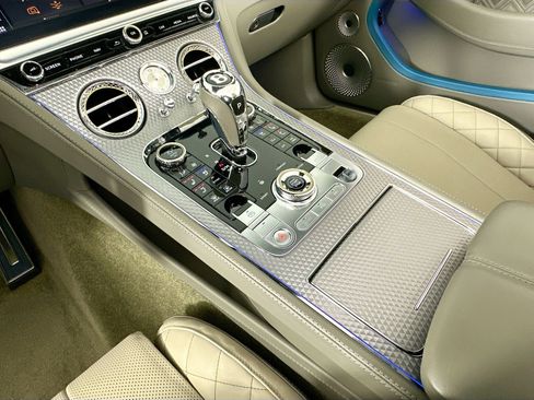 Certified 2021 Bentley Continental GT V8 AWD/4WD image 16
