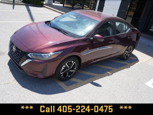 Used 2025 Nissan Sentra SV FWD image 12