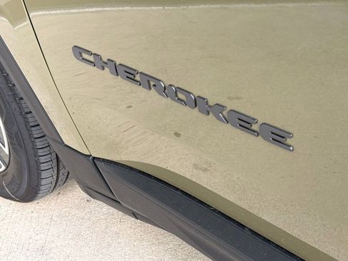 New 2026 Jeep Cherokee Limited image 31