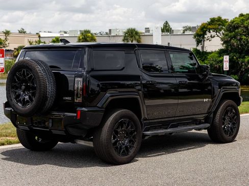 Used 2025 GMC Hummer EV 2X AWD/4WD image 3