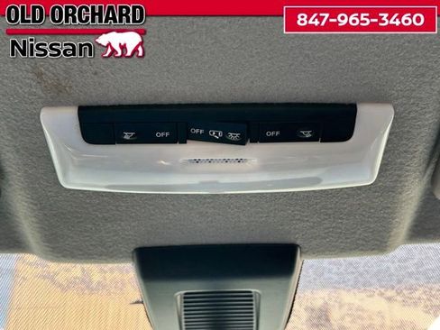 Used 2020 Nissan Kicks SR image 16