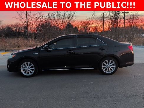 Used 2012 Toyota Camry XLE w/ Leather Pkg image 6