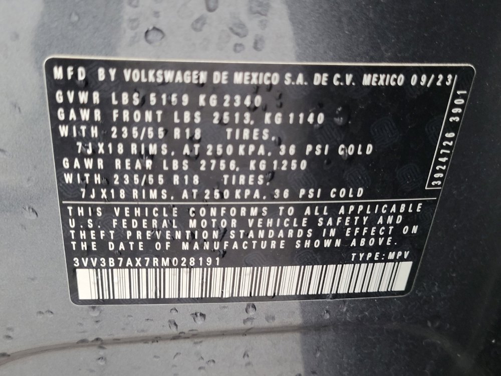Used 2024 Volkswagen Tiguan SE FWD image 33