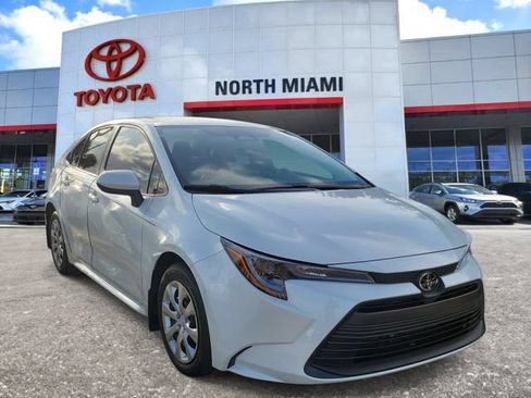 Used 2026 Toyota Corolla LE FWD image 1