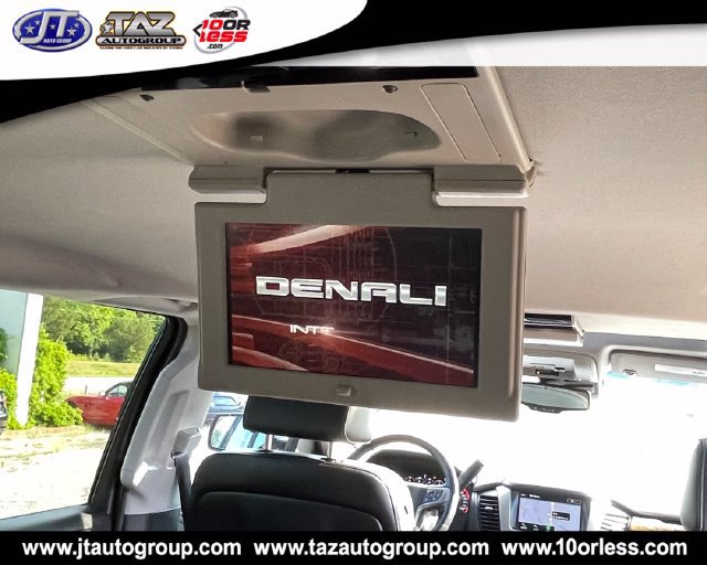 Used 2015 GMC Yukon XL Denali w/ Open Road Package RWD image 32
