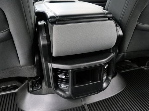 Used 2022 RAM 1500 Big Horn AWD/4WD image 20