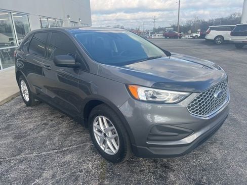Used 2024 Ford Edge SE AWD/4WD image 3