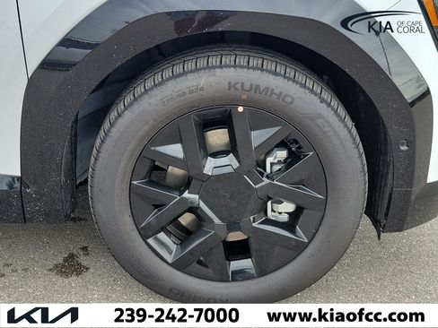 New 2026 Kia EV9 Land AWD/4WD image 7