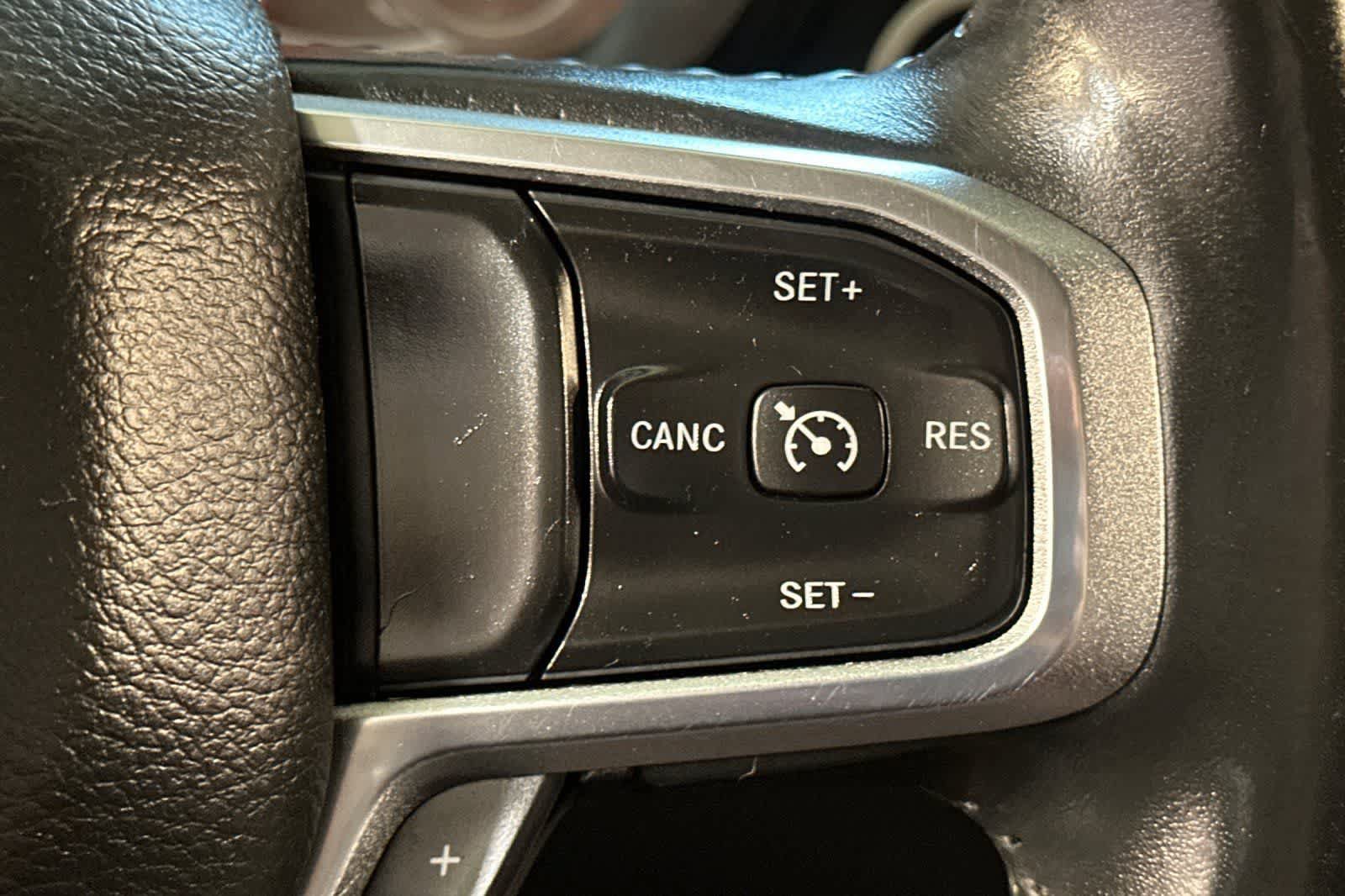 Used 2020 RAM 1500 Laramie AWD/4WD image 30