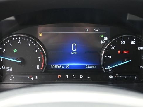 Used 2024 Ford Explorer XLT w/ Equipment Group 202A AWD/4WD image 12