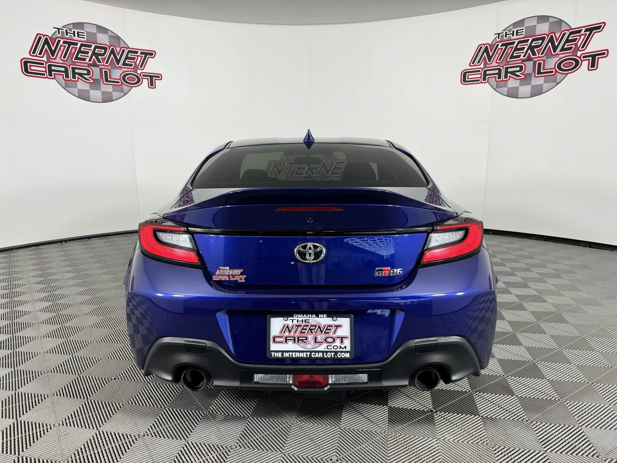 Used 2024 Toyota GR86 Premium RWD image 6