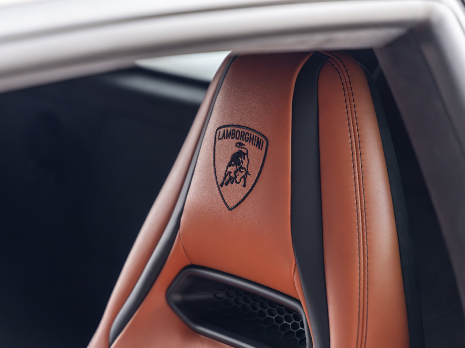 Used 2026 Lamborghini Temerario AWD/4WD image 30