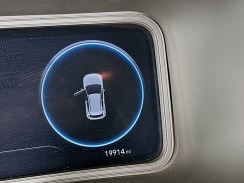 Used 2023 Hyundai Kona SE w/ Cargo Package image 19