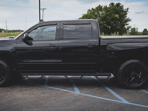 Used 2017 Chevrolet Silverado 1500 LT w/ All Star Edition AWD/4WD image 8