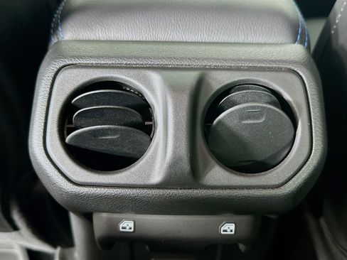 Used 2024 Jeep Wrangler Unlimited Rubicon 4xe image 28