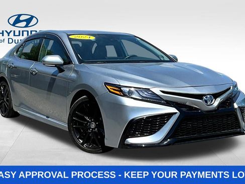 Used 2024 Toyota Camry XSE w/ Navigation Package FWD image 3