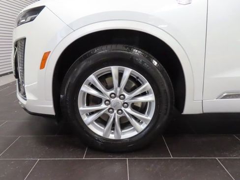 Certified 2024 Cadillac XT6 Luxury image 20
