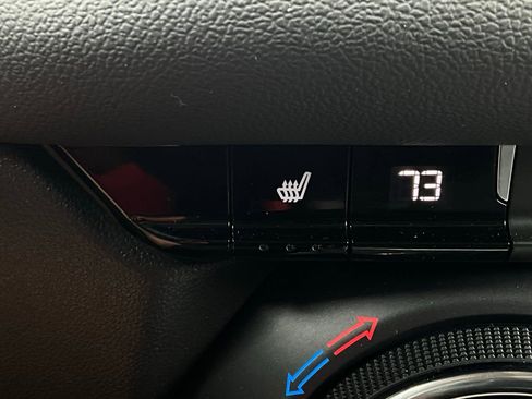 Used 2025 Chevrolet Blazer LT image 26