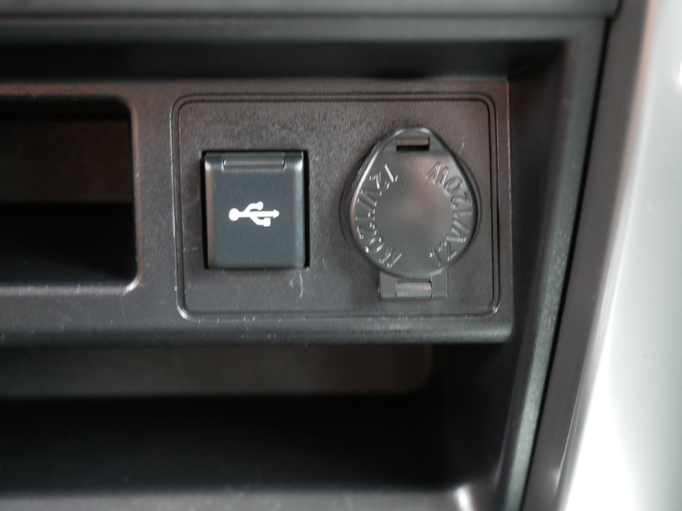 Used 2023 Toyota 4Runner SR5 AWD/4WD image 33