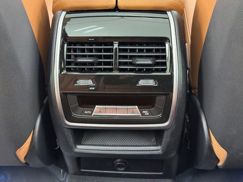 Used 2022 BMW X5 xDrive45e w/ Luxury Seating Package image 36