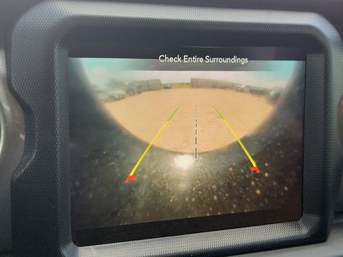 Used 2023 Jeep Wrangler Unlimited Sahara AWD/4WD image 14