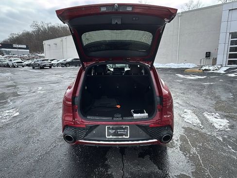 Used 2023 Genesis GV70 2.5T w/ Sport Prestige Package image 12