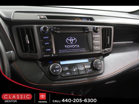 Certified 2017 Toyota RAV4 SE image 9