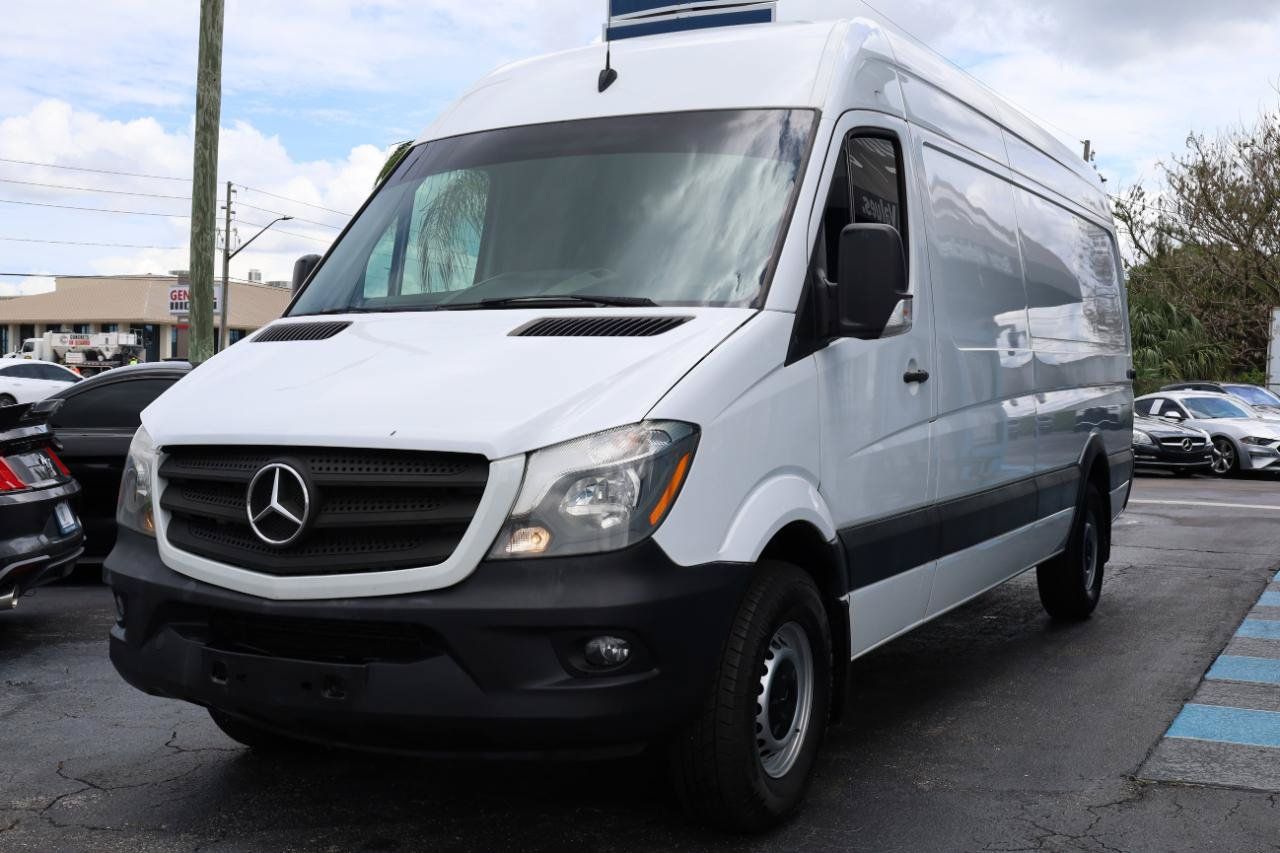 Used 2017 Mercedes-Benz Sprinter 2500 image 2