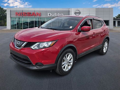 Used 2018 Nissan Rogue Sport SV image 1