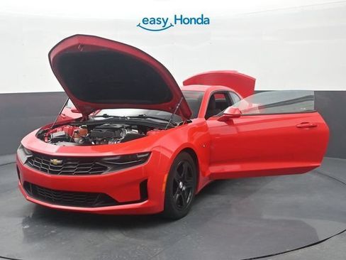 Used 2022 Chevrolet Camaro LT RWD image 3