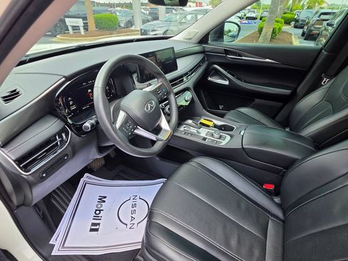 Used 2023 INFINITI QX60 Luxe w/ Performance Audio Package FWD image 23