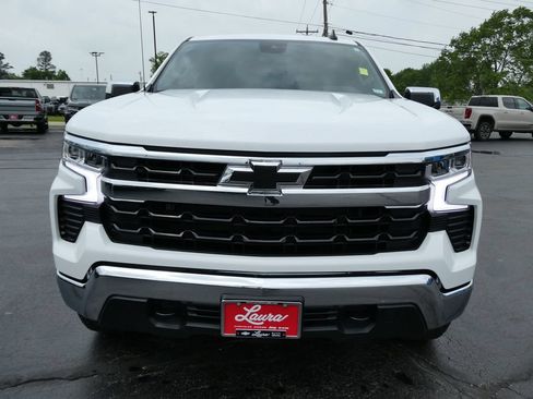 Used 2024 Chevrolet Silverado 1500 LT w/ Z71 Off-Road Package AWD/4WD image 12