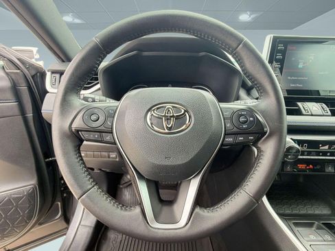 Used 2021 Toyota RAV4 XSE AWD/4WD image 16