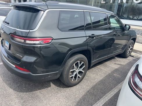 Used 2023 Jeep Grand Cherokee L Limited w/ Luxury Tech Group II image 2