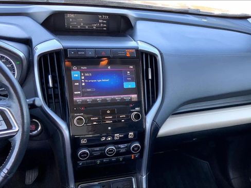 Used 2022 Subaru Ascent Limited image 6