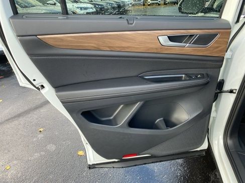 New 2026 Volkswagen Atlas SE image 55