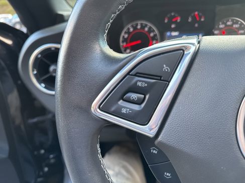 Certified 2023 Chevrolet Camaro LT image 21