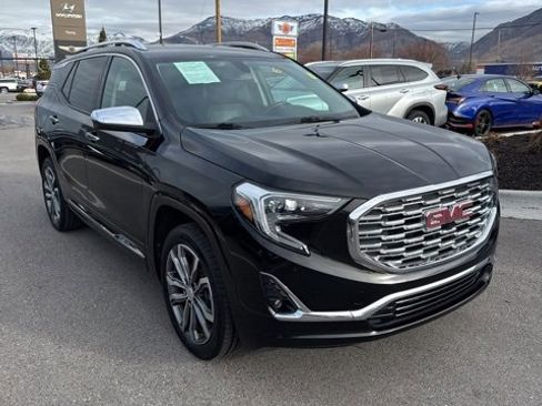 Used 2019 GMC Terrain Denali image 3