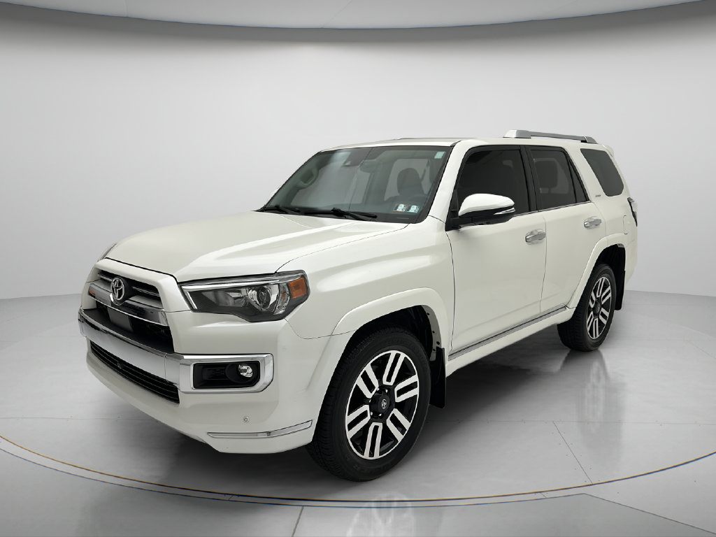 Used 2022 Toyota 4Runner Limited AWD/4WD image 3