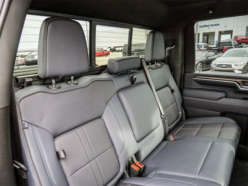 Used 2025 Chevrolet Silverado 2500 High Country w/ Technology Package image 28