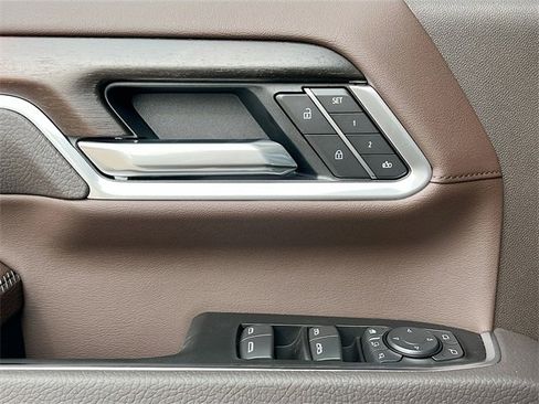 New 2026 GMC Sierra 2500 Denali w/ Denali Reserve Package image 13